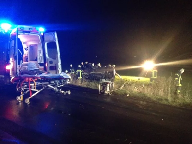 Verkehrsunfall mit eingeklemmter Person