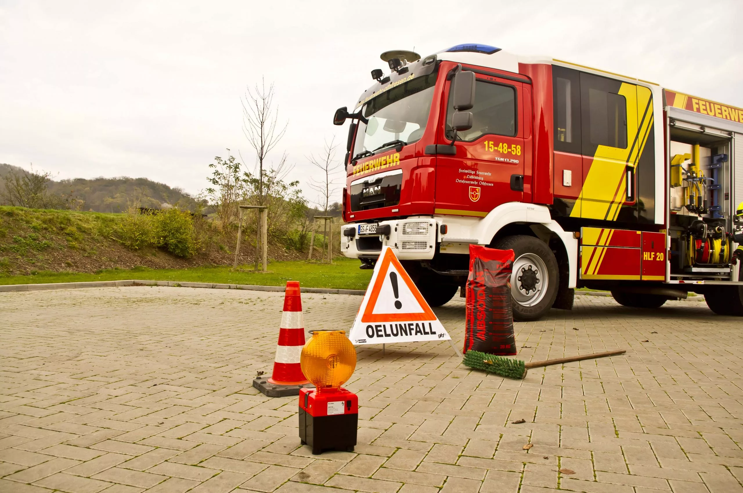 Alarmierung zur einer Ölspur im Ortsteil Posthof