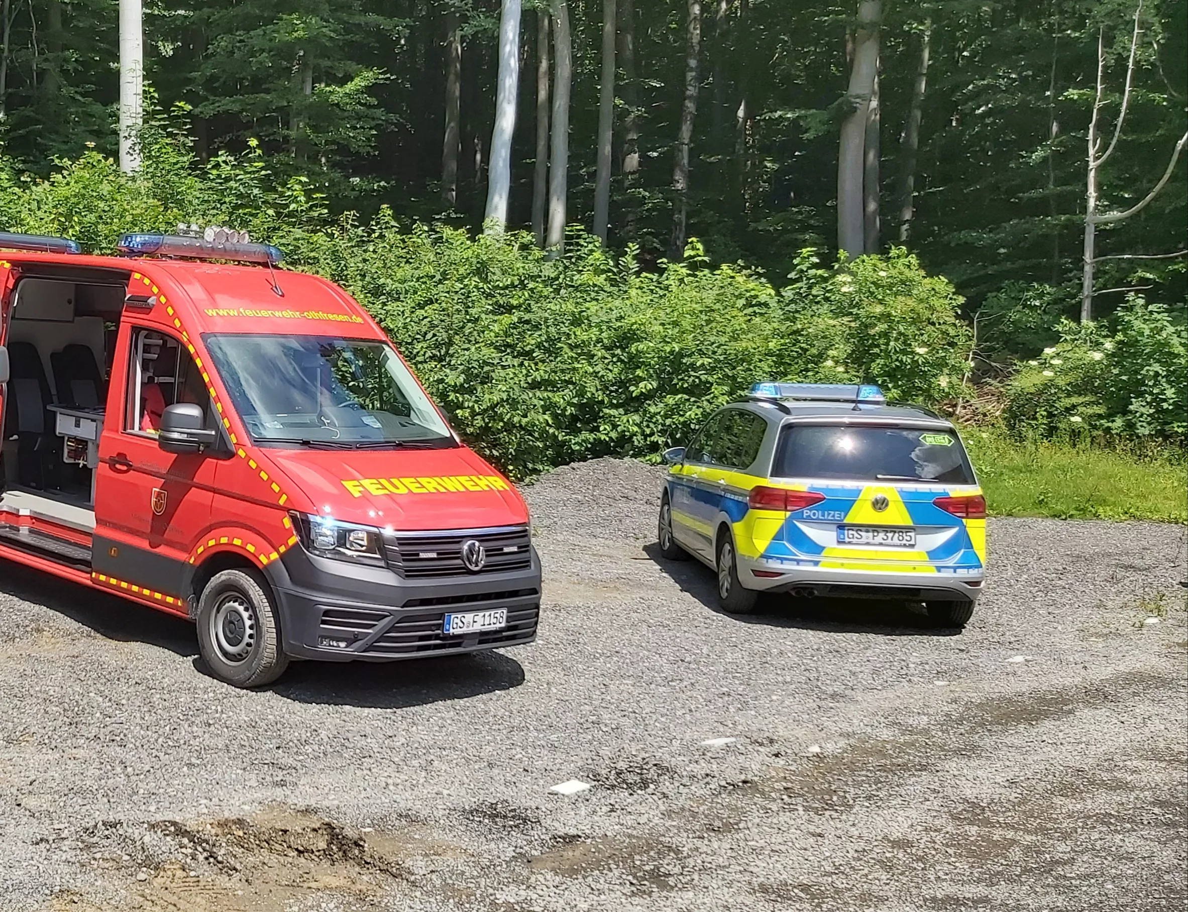 Festgefahrenen PKW befreit