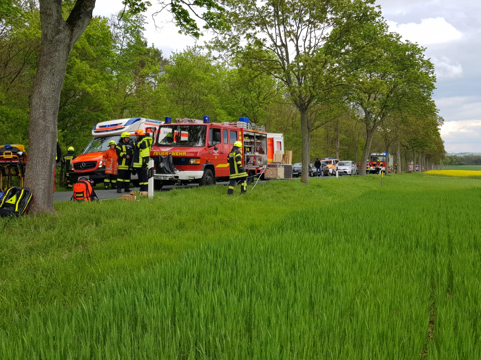 Zwei schwerverletzte Personen bei Verkehrsunfall