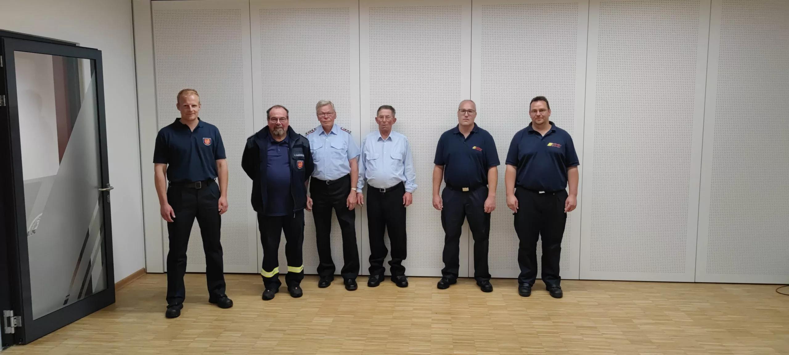 Ehrungen und Beförderungen im Rahmen einer Dienstversammelung