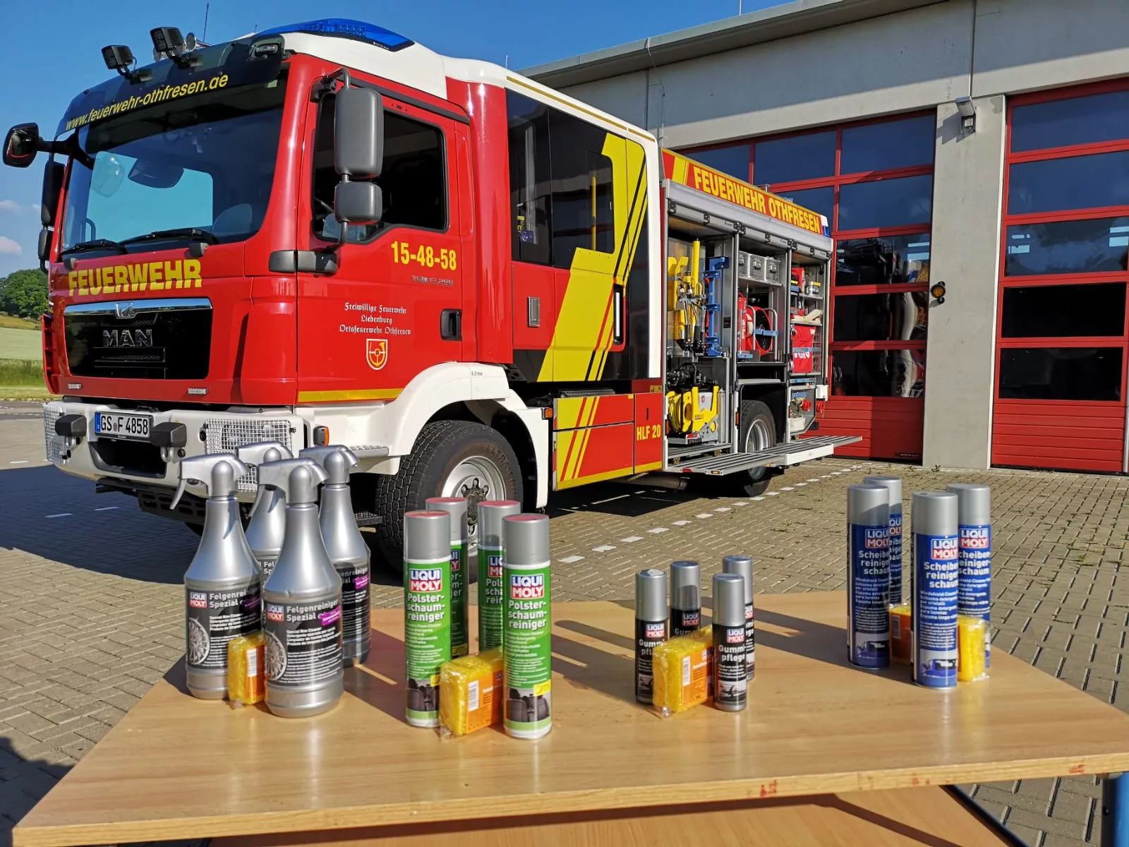 Reinigungsmittel für unsere Einsatzfahrzeuge