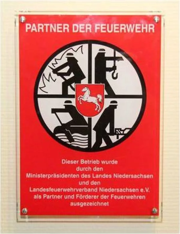 KFZ-Wüstefeld als „Partner der Feuerwehr“ ausgezeichnet