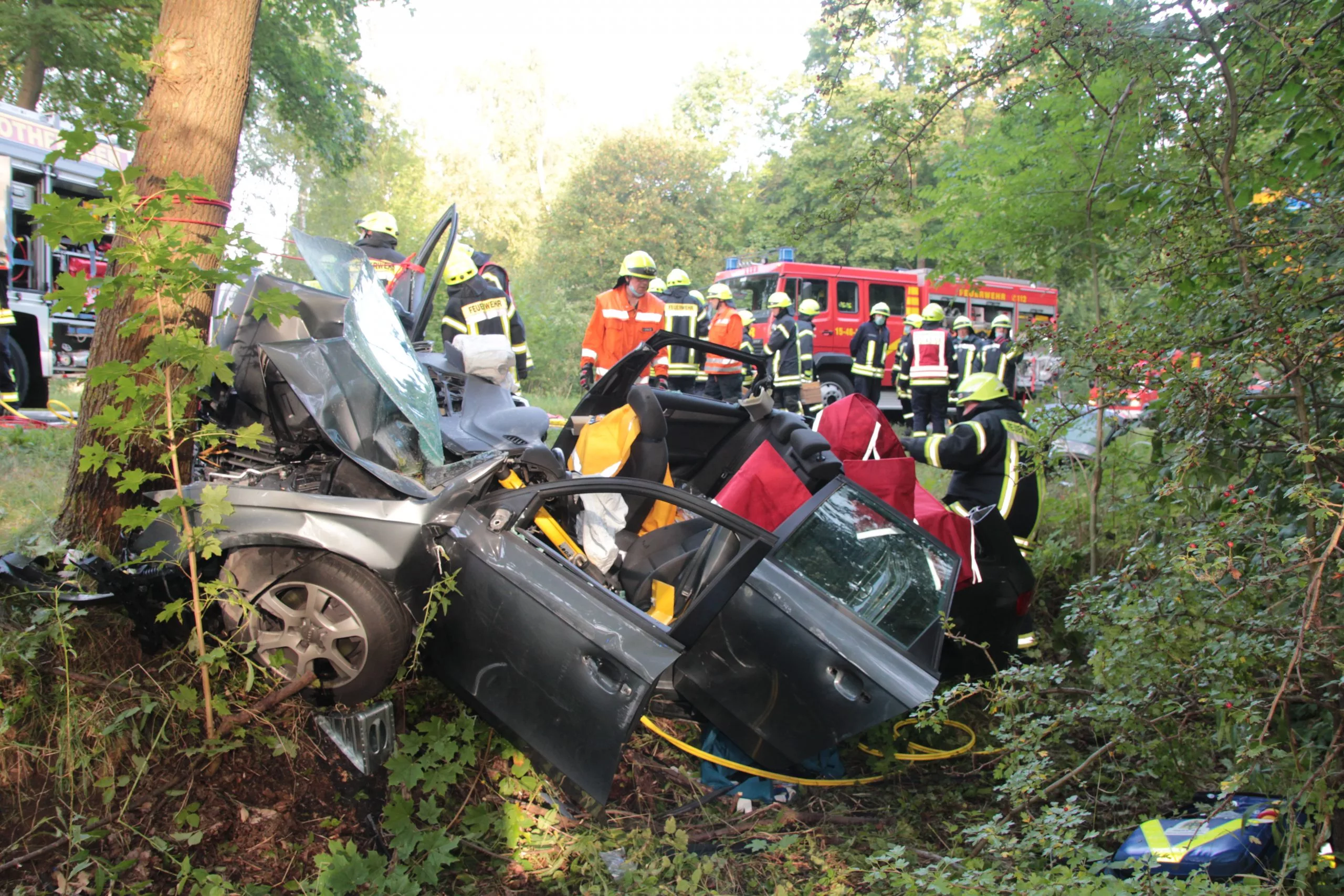 Schwerer Verkehrsunfall auf der B 6